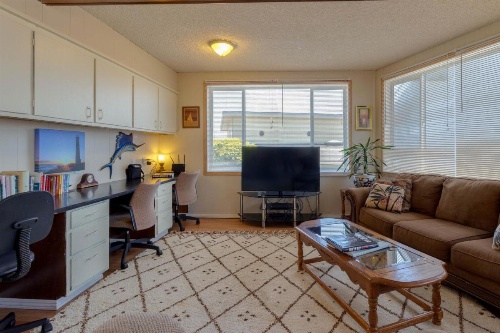 Seaside Family Retreat image 5